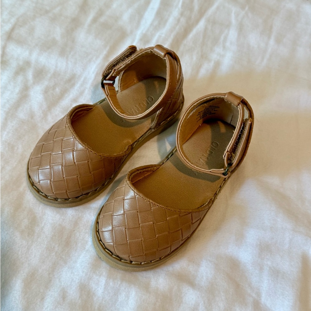 Old Navy Brown Sandal | 5T